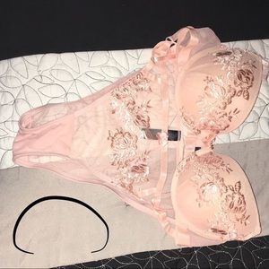 Bra and underwear set